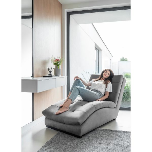 Sezlong tapitat cu textil gri deschis Doro