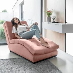 	Sezlong tapitat cu textil roz Doro