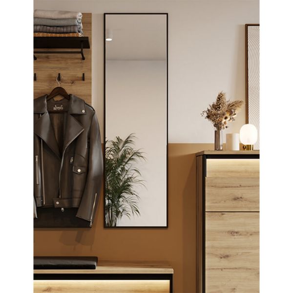 Oglinda inalta 40 x 134 cm, cadru negru, Quant