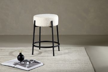 Imagine Translate:

Tucson Bar Chair Small - Black / White Boucle