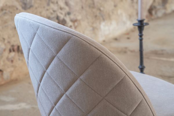 Scaun tapitat bej inchis/negru Velvet