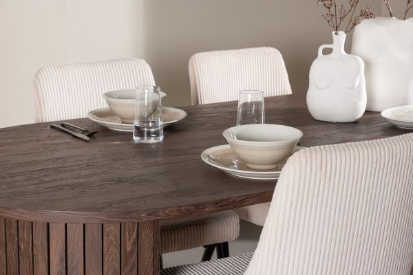 Imagine Härön Dining Table with Leone Dining Chair