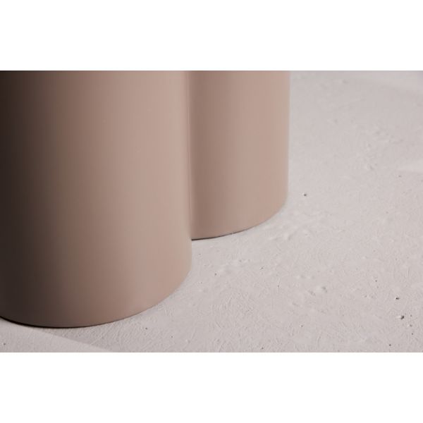 Imagine Masa dining rotunda casmir inchis Olivia