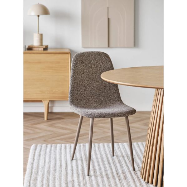 Scaun tapitat maro deschis Stockholm